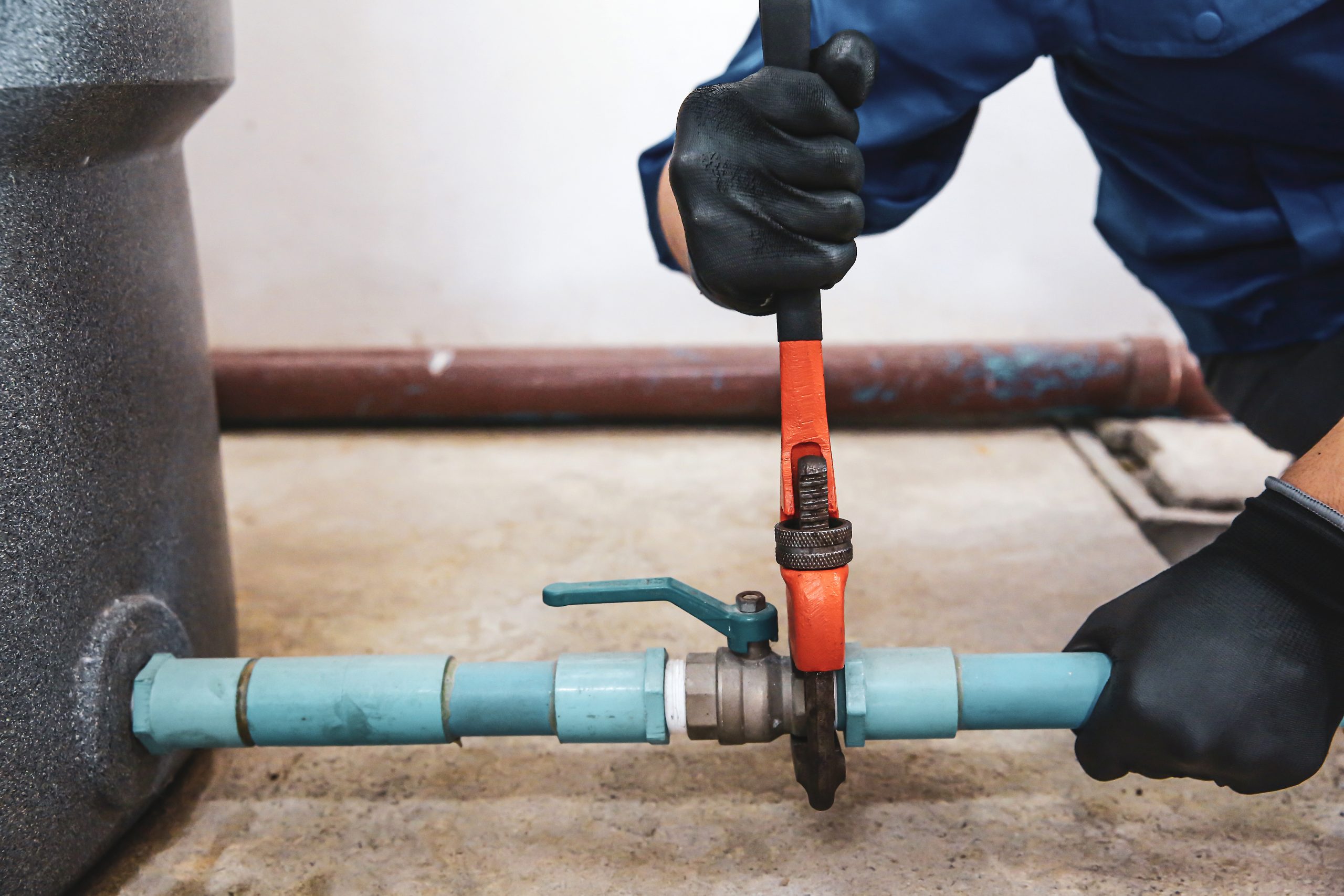 Mantención y reparación de bomba de agua